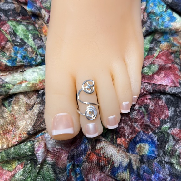 Sterling Silver Toe Ring- Adjustable Unique Toe Ring- Midi/Knuckle Ring- FS#36 - Picture 3 of 10